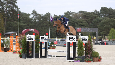 Victorious five-star comeback for Killer Queen VDM and Daniel Deusser in Fontainebleau