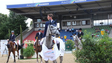 Daniel Deusser and Comtesse vt Ertsenhof Z to the top in the youngster final in Mannheim