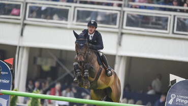 Michael Pender and HHS Calais top the CSI4* 1.55m Preis des Hessischen Ministerpräsidenten in Wiesbaden