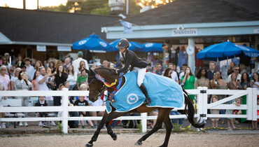 Grace Debney and Zarina de Vidau win $38,700 Jaguar Land Rover Main Line Devon Speed Derby at Devon Horse Show