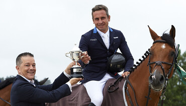 Julien Epaillard makes it a double on the opening day in La Coruna