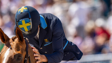 Henrik von Eckermann continues to top the Longines Ranking