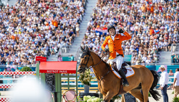 Gefeliciteerd Team van der Vleuten! Looking back at Maikel and Beauville's bronze in Versailles!