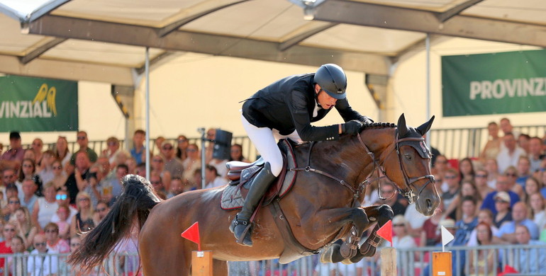 Marc Houtzager and Sterrehof's Dante win the CSI4* Grand Prix in Münster