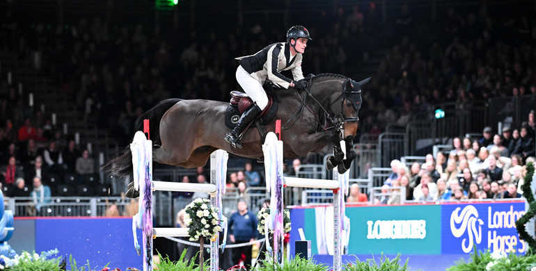 Olivier Philippaerts and Cristel top the CSI5*-W 1.55m Santa Stakes at London International Horse Show