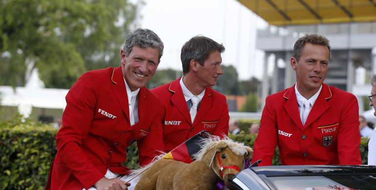 Images from the team presentation in Aachen