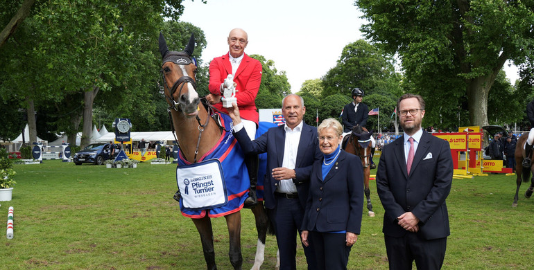 Vladimir Tuganov and Jurry Bleu K best in Wiesbaden