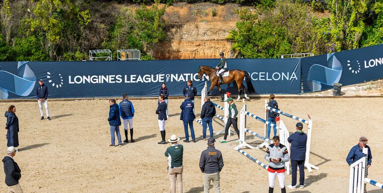 Ban on mobile phone use while riding in the warm-up arena among rule change proposals to the FEI General Regulations for 2026
