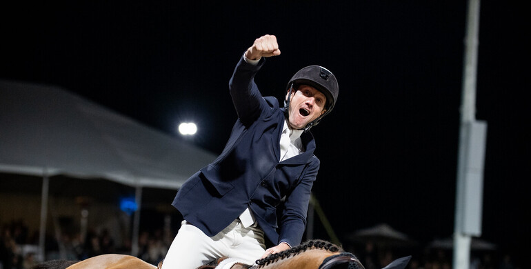 'Heroic' effort puts Ward at the top in Los Angeles