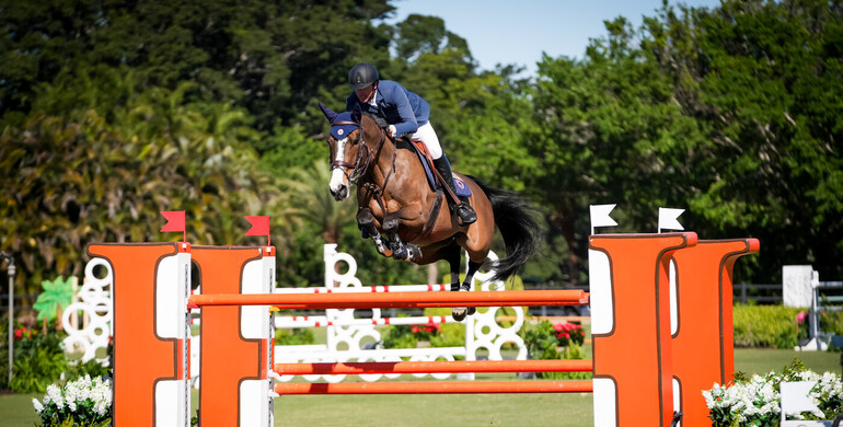Ben Maher pilots Ginger-Blue to the win in the $62,500 Hermès CSI4* 1.50m Classic