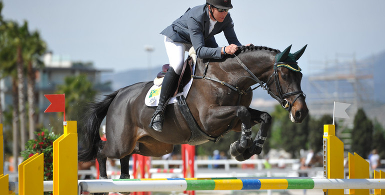 Clem McMahon strikes again in young horse finals at 2016 Spring MET