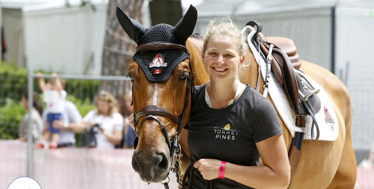 Images | Horses and grooms at Piazza di Siena