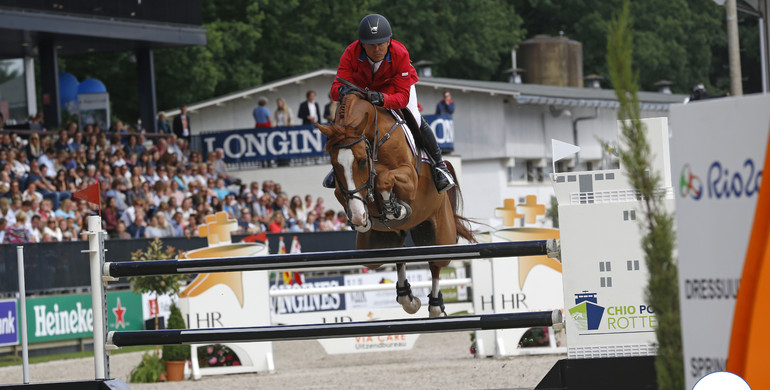Kent Farrington holds on to the top of the world ranking