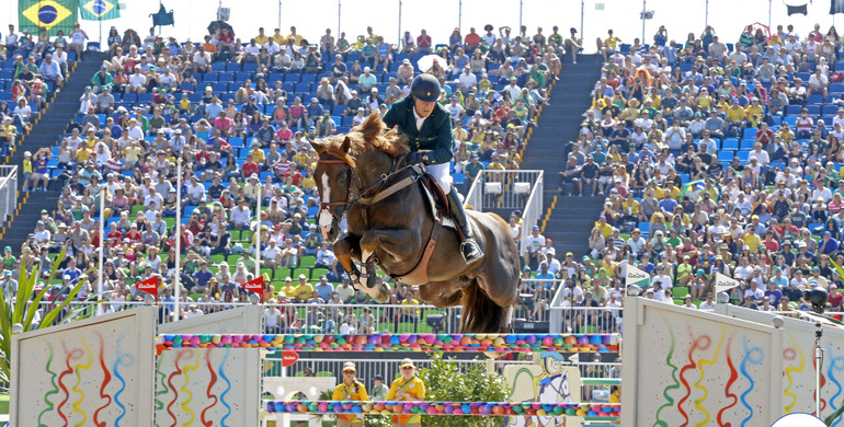 Unexpected exits, beautiful clear rounds and a home team full of fighting spirit | Olympic showjumping gets underway in Rio