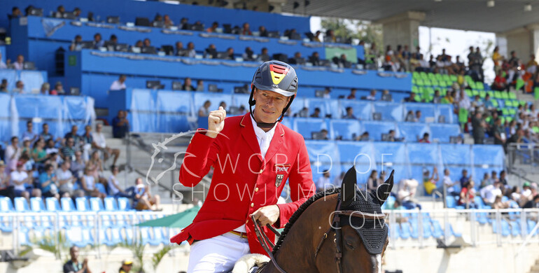 Christian Ahlmann holds on to his lead of the Longinges Ranking