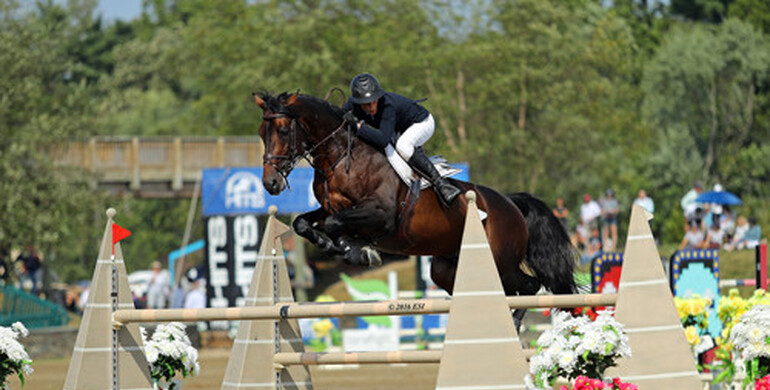 Lauren Tisbo grabs the blue in the $100,000 Hudson Valley Jumper Classic