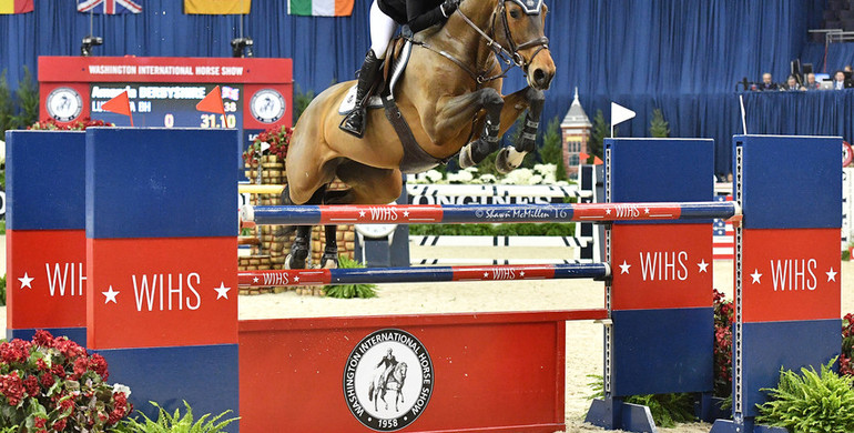 Derbyshire dashes to victory in International Speed Final at Washington International Horse Show