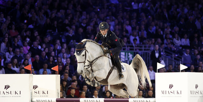 Laiterie de Montaigu Trophy to Lorenzo de Luca at Longines Masters of Paris