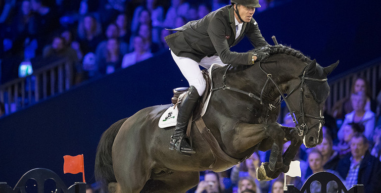 Jur Vrieling and VDL Glasgow vh Merelsnest win De Telegraaf Prize in Amsterdam