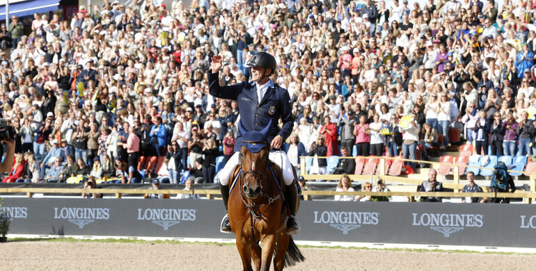 Peder Fredricson receives Medal of Honour from Sweden’s King Carl XVI Gustaf