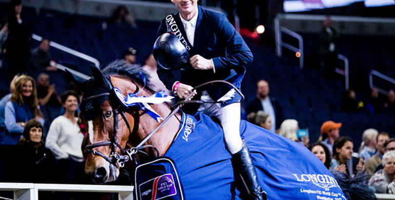 Mändli wins downtown debut in the Longines FEI World Cup of Washington