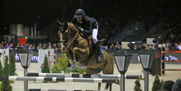 Kevin Staut holds on to the lead in the Longines FEI World Cup Western European League