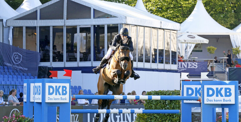 Zinius holds on as no. one on the WBFSH Rolex World Ranking List