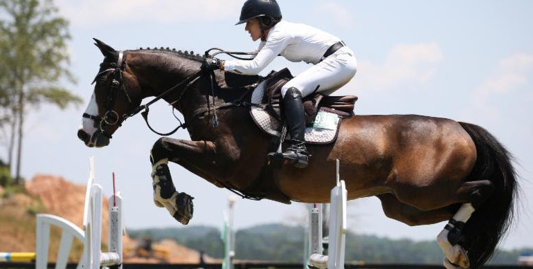Lacey Gilbertson claims blue on Cobolt in 1.45m Sunday Classic