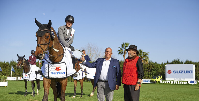 Holly Smith wins the Suzuki Grand Prix at the Sunshine Tour