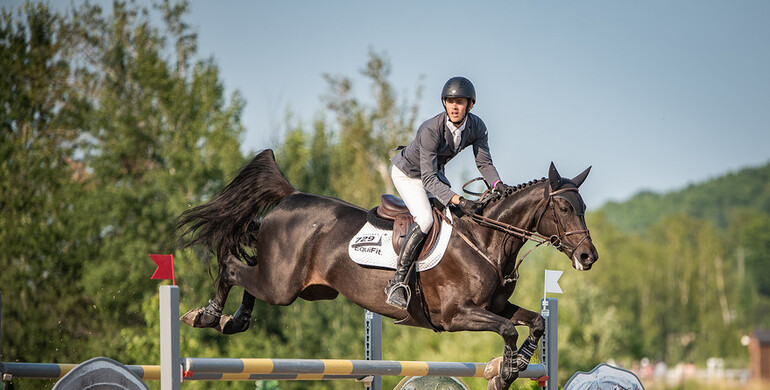 Michael Hutchinson and Nektarina B win the CSI3* Open Classic at the International Bromont