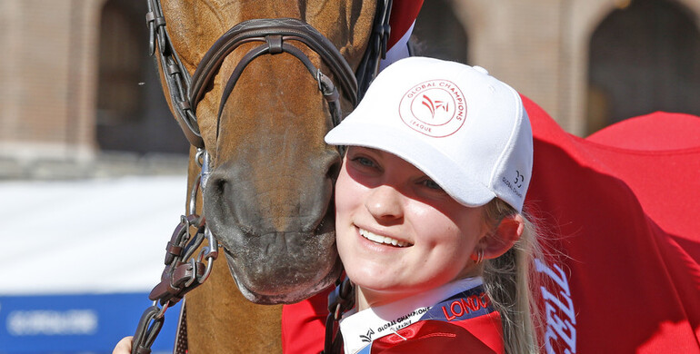 Kasper van het Hellehof to Emily Moffitt