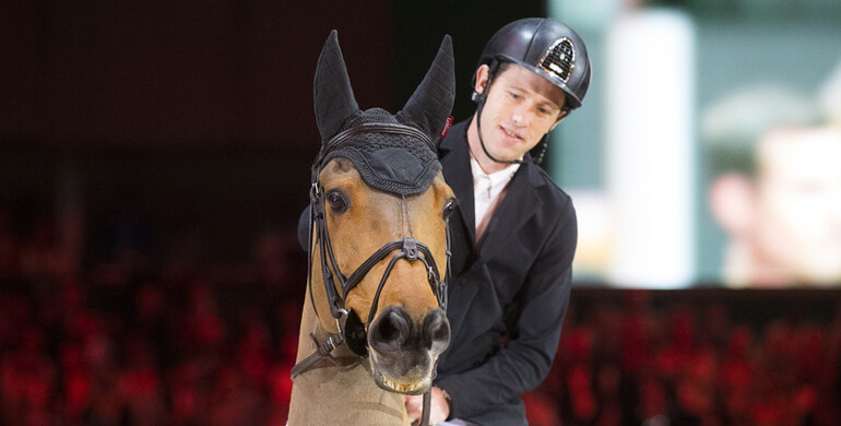 The curtains close for Hello Sanctos at CHI Geneva