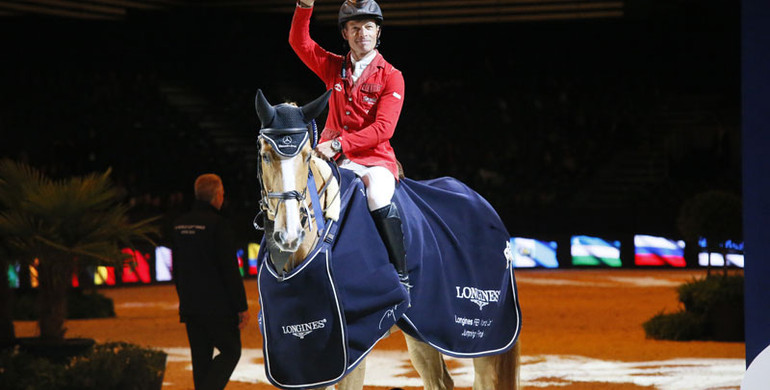 Pius Schwizer shows the way at the first day of the Longines FEI World Cup Final