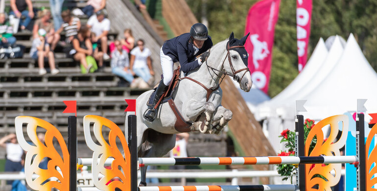 Two new youngsters for Shane Sweetnam