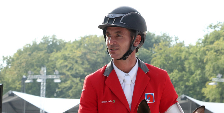 Steve Guerdat stays as world no. one for another month