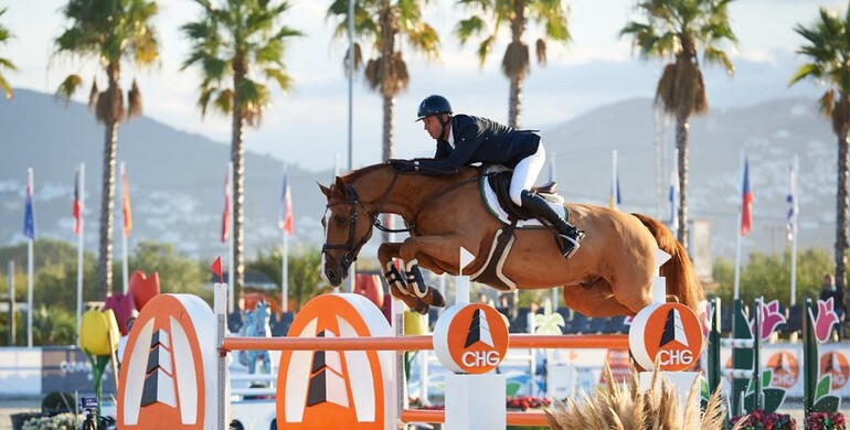 Edwin Smits and Farezzo take the top honours in the CSI2* 1.45m Grand Prix presented by CHG at the Autumn MET