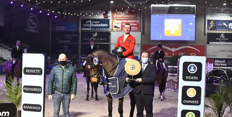Pius Schwizer wins the CSI2* Grand Prix at Sentower Park