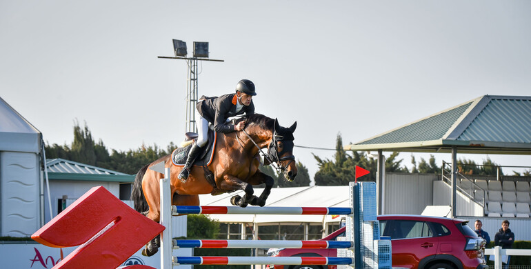 Chris Burton and Chedington Hazy Toulana win the CSI4* 1.45m Small Grand Prix at the Andalucia Sunshine Tour