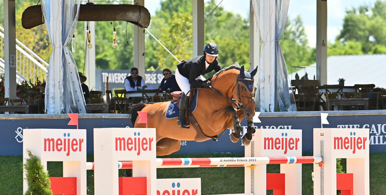 Olivia Chowdry and Chuck Berry 8 charge to $37,000 CSI3* Speed Classic win