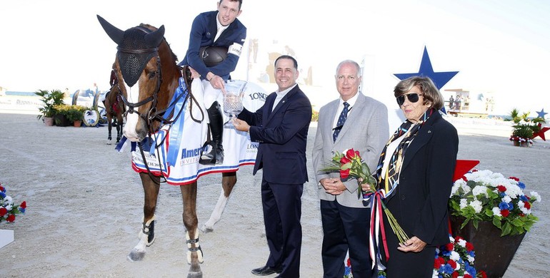 World no1 Brash blows away opposition at Miami Beach
