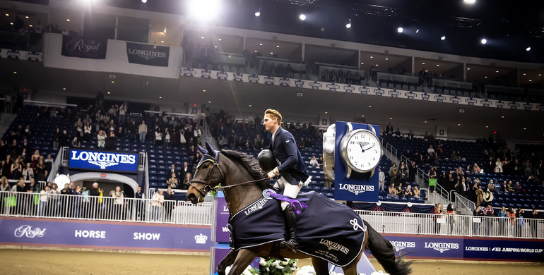 Coyle cruises at Toronto's centennial