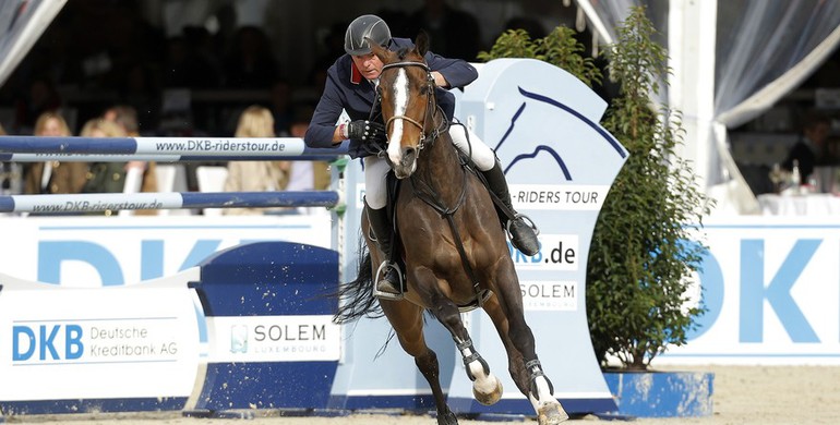 John Whitaker wins the qualification for the DKB-Riders Tour