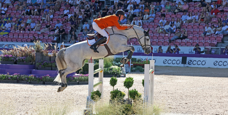 Jur Vrieling's Long John Silver 3 included in the Dutch Olympic Horse Foundation