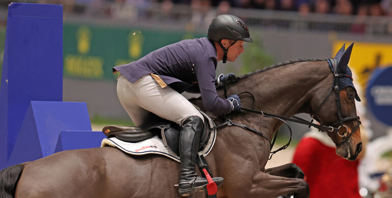 Fischerchelsea and Michael Jung win the CSI4* 1.50m Altez Industriebouw Prize at Zangersheide International