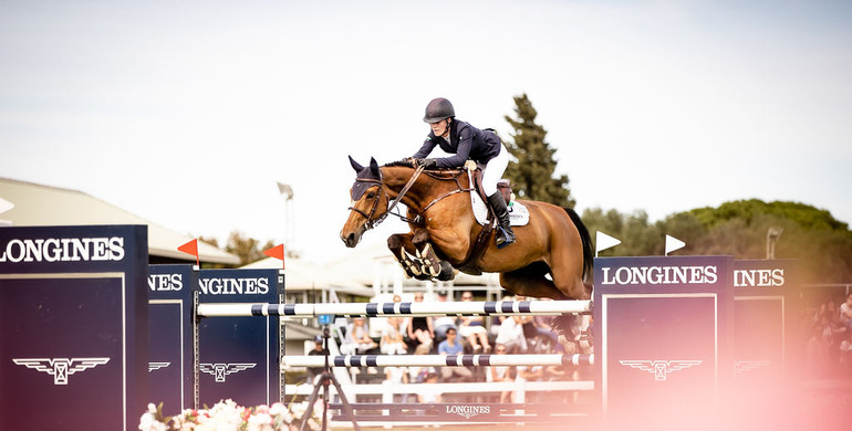 Olivia de Muze N and Aconzina PS to USA’s Paris Sellon