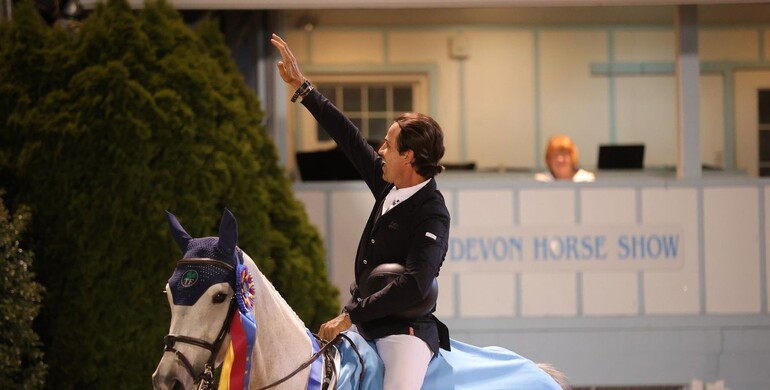 Roberto Teran Tafur and BP Wakita win the $145,100 CSI4* Idle Dice Open Stake at Devon Horse Show