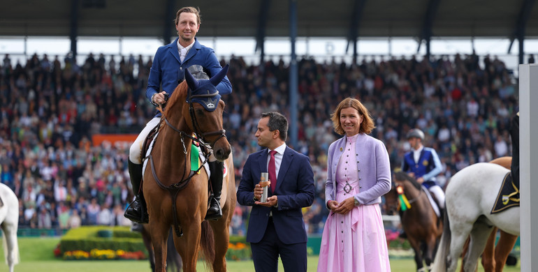 Martin Fuchs awarded with the Prize of the Federal Minister of the Interior and Community at CHIO Aachen