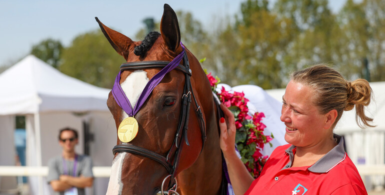 The 2023 Cavalor FEI Best Groom Award to Emma Uusi-Simola