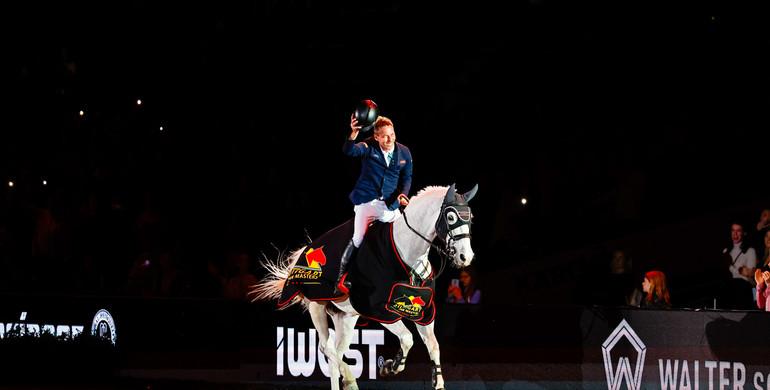 Hans-Dieter Dreher and Cous Cous with a home win in the CSI5*-W 1.55m Prize of in.Stuttgart