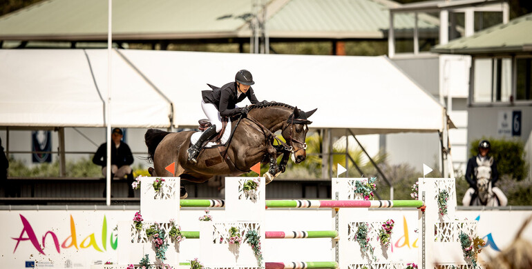 Ellen Whitaker and Korlenski win the CSI4* 1.50m Ashford Trophy at the Andalucía Sunshine Tour